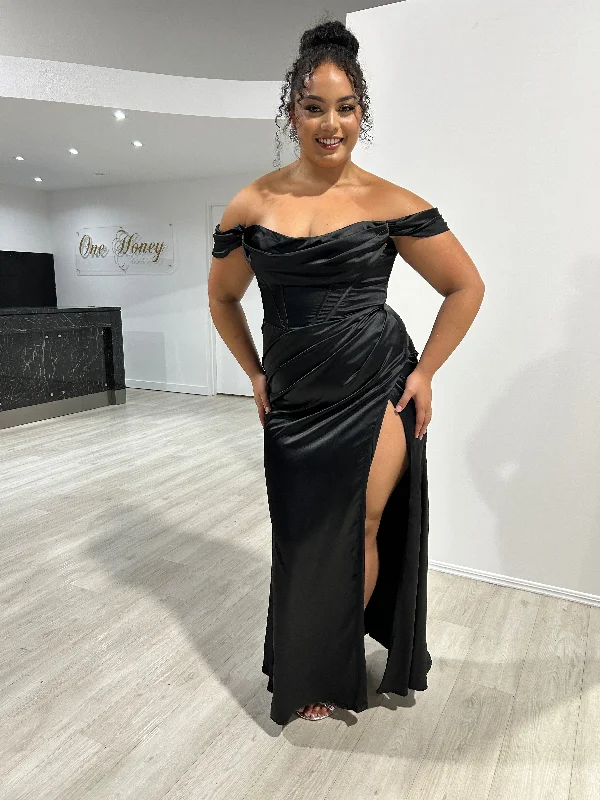 Show-Stopping Evening Gown CECE Curve Satin Off The Shoulder Corset Bustier Bridesmaid Formal Dress