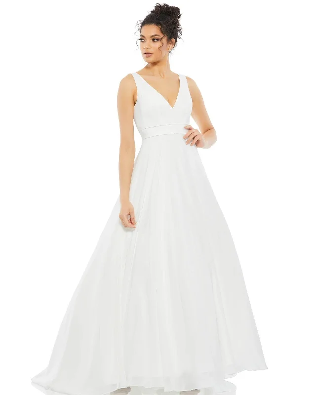 A-Line Gown Mac Duggal 55272 Prom Long Sleeveless Ball Gown