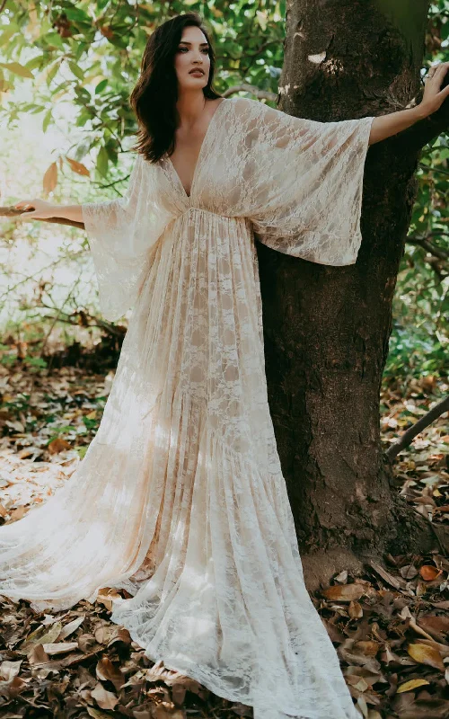 Deep V-Neck Dress A-Line Plunging Neckline Lace Wedding Dress Beach Simple Casual Sexy Bohemian Summer With Open Back And Bat 3/4 Length Sleeves-716744 Deep V-Neck Dress A-Line Plunging Neckline Lace Wedding Dress Beach Simple Casual Sexy Bohemian Summer With Open Back And Bat 3/4 Length Sleeves-716744