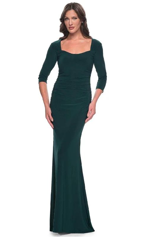 Knee-Length Dress La Femme 30883 - Quarter Sleeve Jersey Evening Dress