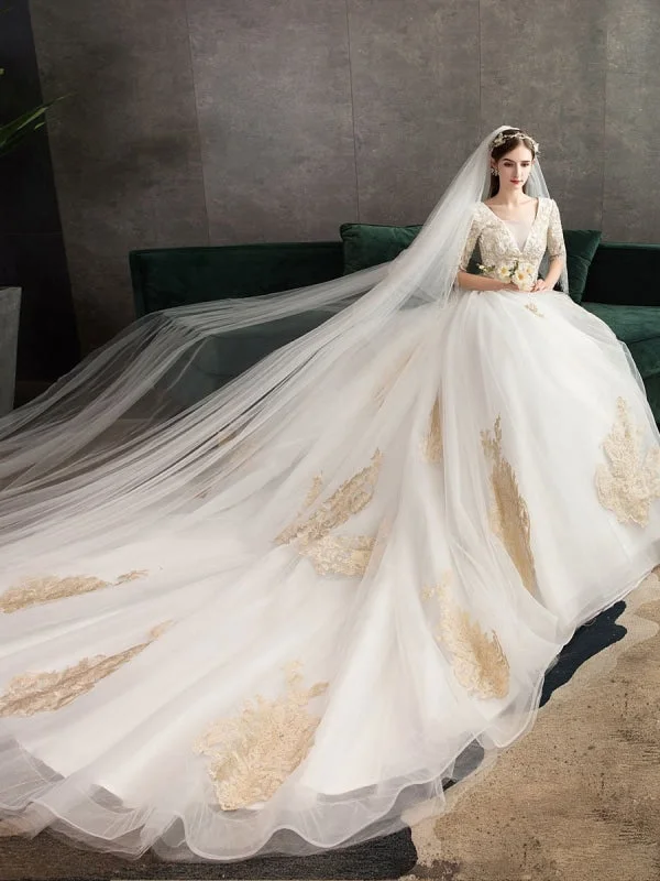 Modest Formal Dress Princess Wedding Dress Ivory Lace Appilque V Neck Half Sleeve Bridal Gown With Train