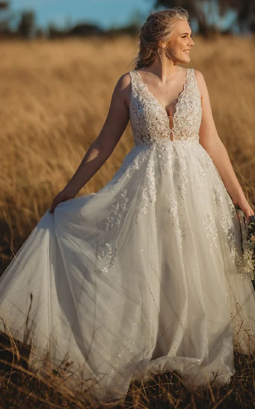 Gorgeous Party Dress Romantic Floral Plus Size Beach Country A-Line Boho Lace Dress for Wedding Princess Charming Ethereal Tulle Sleeveless V-Neck Bridal Gown Gorgeous Party Dress Romantic Floral Plus Size Beach Country A-Line Boho Lace Dress for Wedding Princess Charming Ethereal Tulle Sleeveless V-Neck Bridal Gown