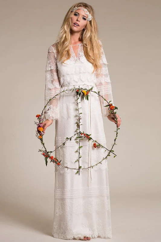 Whimsical Evening Gown Scoop Long Bell-Sleeve Appliqued Lace Wedding Dress With Tiers And Illusion-MK_702312 Whimsical Evening Gown Scoop Long Bell-Sleeve Appliqued Lace Wedding Dress With Tiers And Illusion-MK_702312