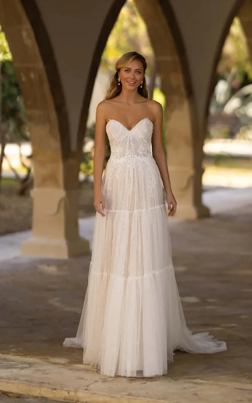 Floral Embroidery Dress Sexy Floral Beach Sweetheart Sleeveless Tulle Tiered Wedding Dresses Romantic Elopement Floor Length Sheath Bridal Gown Floral Embroidery Dress Sexy Floral Beach Sweetheart Sleeveless Tulle Tiered Wedding Dresses Romantic Elopement Floor Length Sheath Bridal Gown
