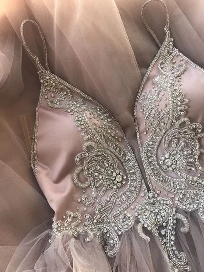 Mermaid Gown Smoky purple a-line tulle wedding dress, sparkling top prom dress fg1861 Mermaid Gown Smoky purple a-line tulle wedding dress, sparkling top prom dress fg1861